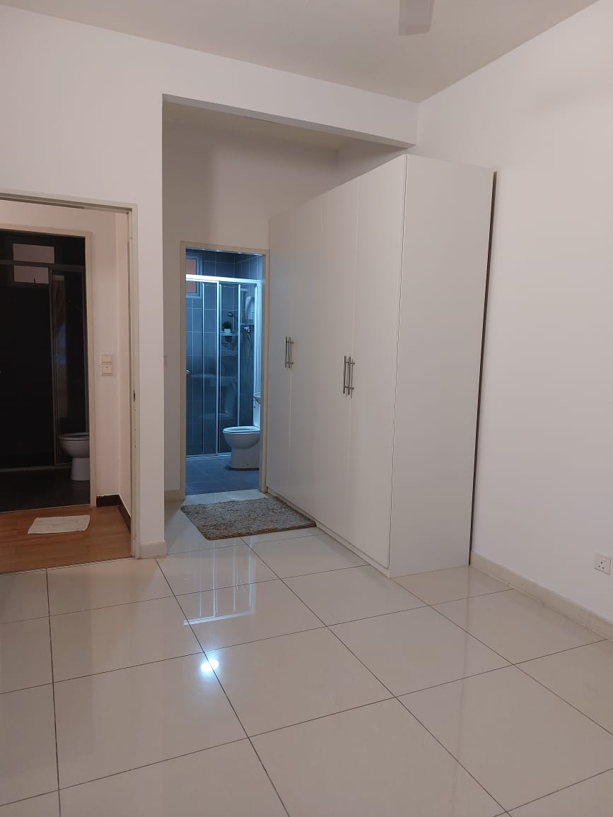 RENOVATED SAVANNA EXECUTIVE SUITE SOUTHVILLE - photo 7