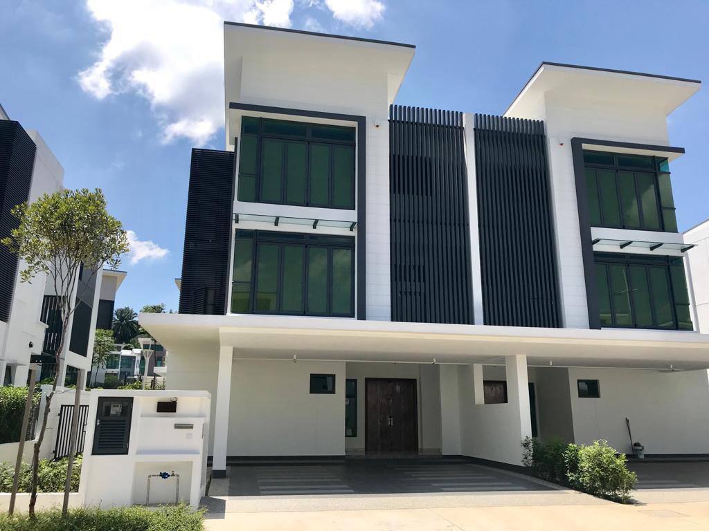 3 Storey Semi D Sejati Residences Cyberjaya