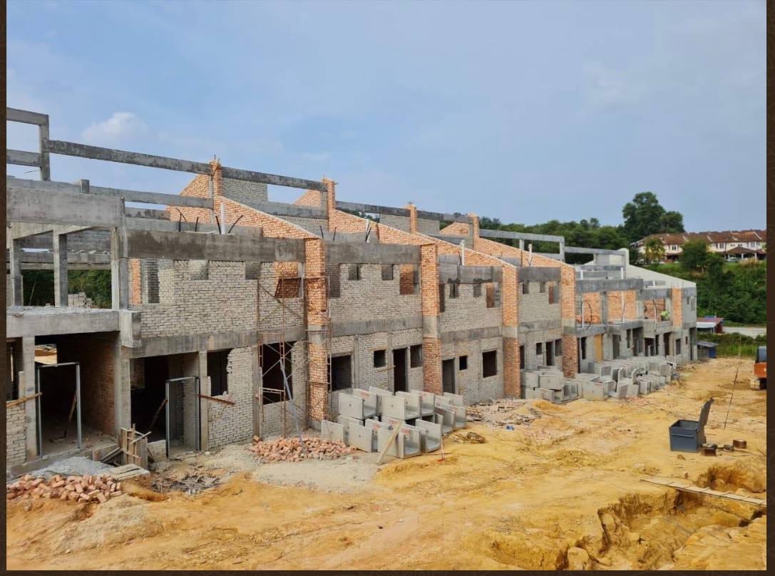 Double Storey 20 X 94 Bandar Baru Salak Tinggi - photo 3