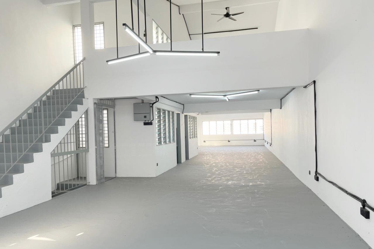 Shop Lot Taman Melawati Business Center - photo 2