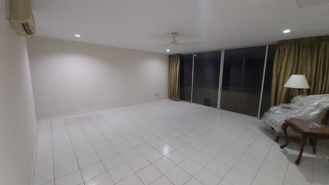 Ukay Club Villas Condominium Taman Kelab Ukay - photo 2