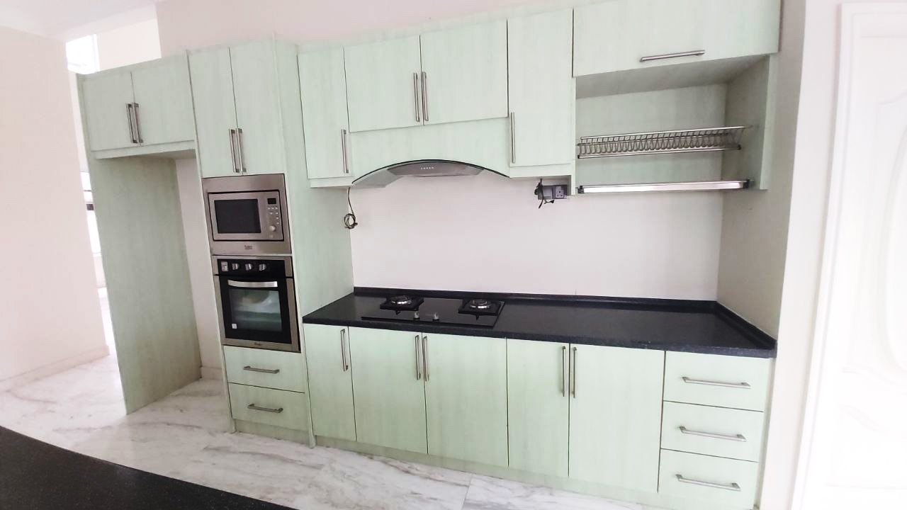 Kemensah Heights Freehold Spacious Bungalow - photo 3