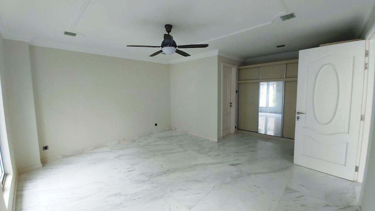 Kemensah Heights Freehold Spacious Bungalow - photo 10