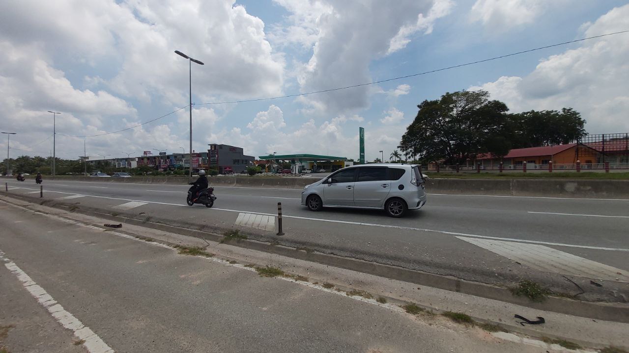 Tanah Tepi Jalan Dengkil Salak Tinggi 2 Ekar - photo 8