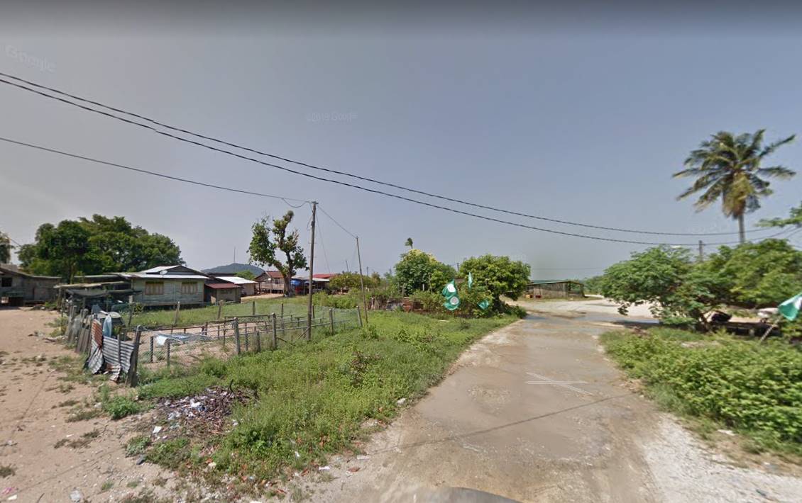 Tanah Tepi Laut Chukai Kemaman Terengganu - photo 3