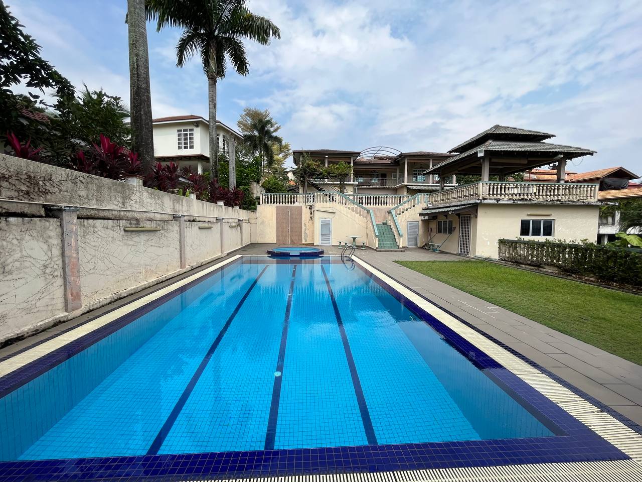 Ukay Perdana UP3 Ampang Bungalow - photo 8