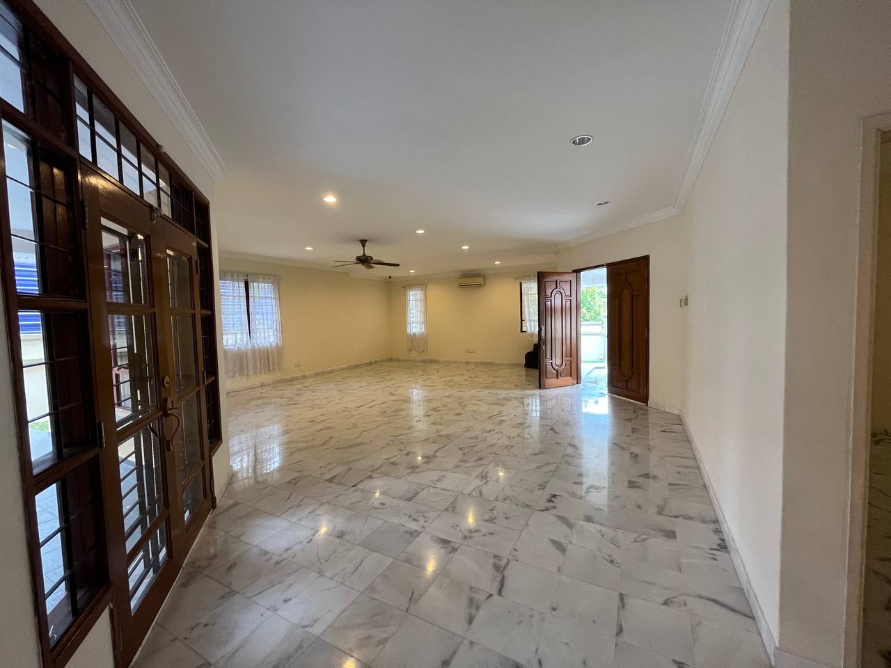 Bungalow Taman Ampang Utama - photo 7
