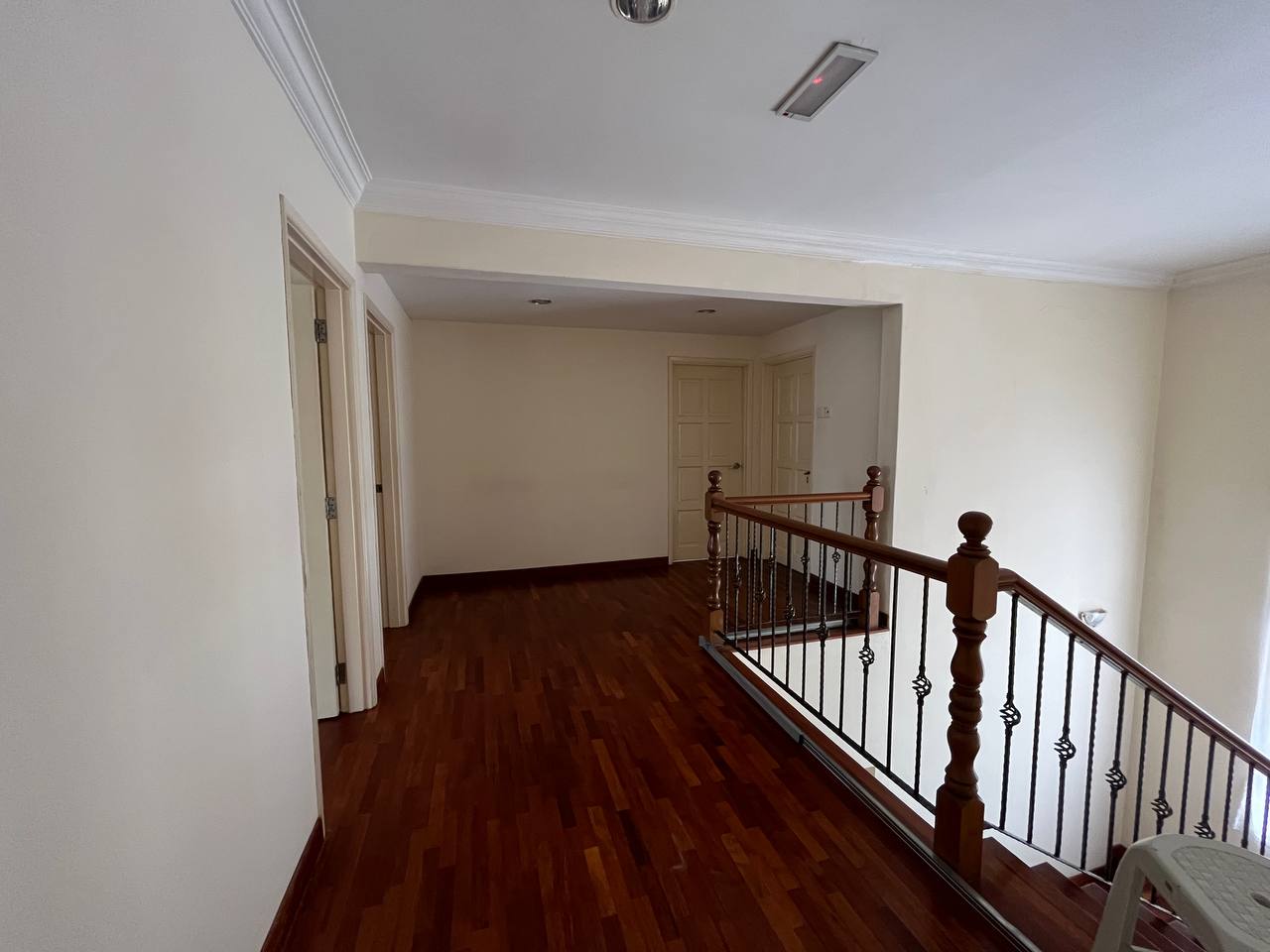 Bungalow Taman Ampang Utama - photo 13