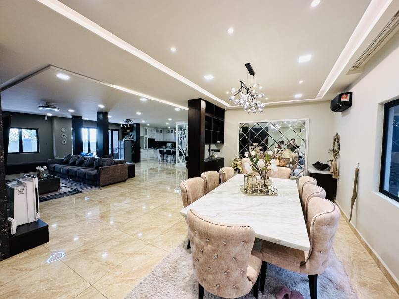 Bungalow Taman Perwira Taman Melati Gombak - photo 3