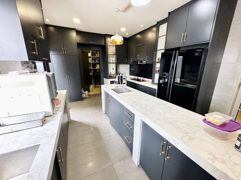 Bungalow Taman Perwira Taman Melati Gombak - photo 6