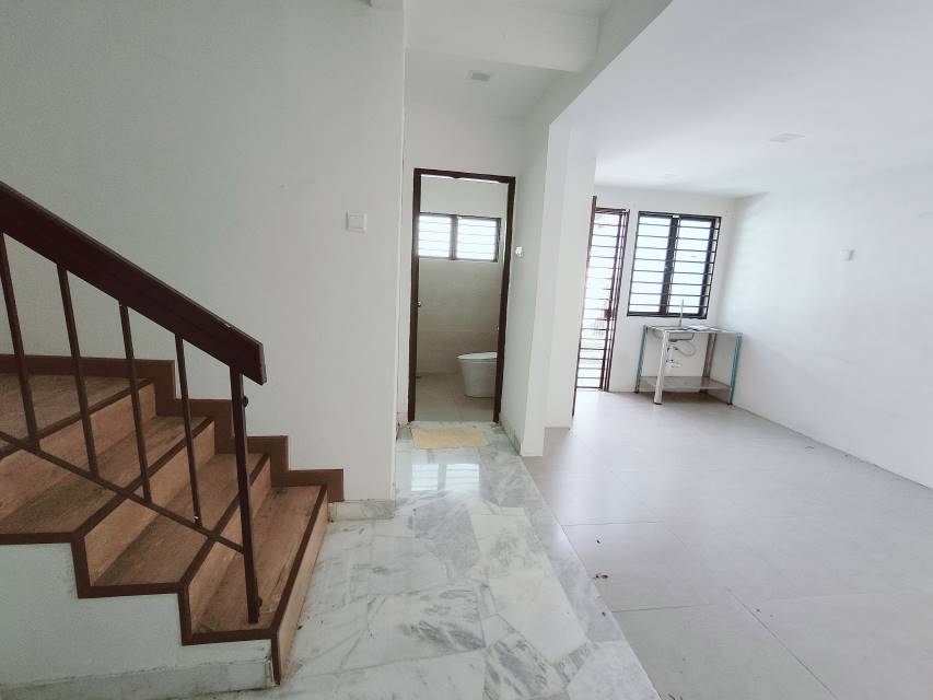 Bandar Kinrara Rumah Teres Freehold - photo 8
