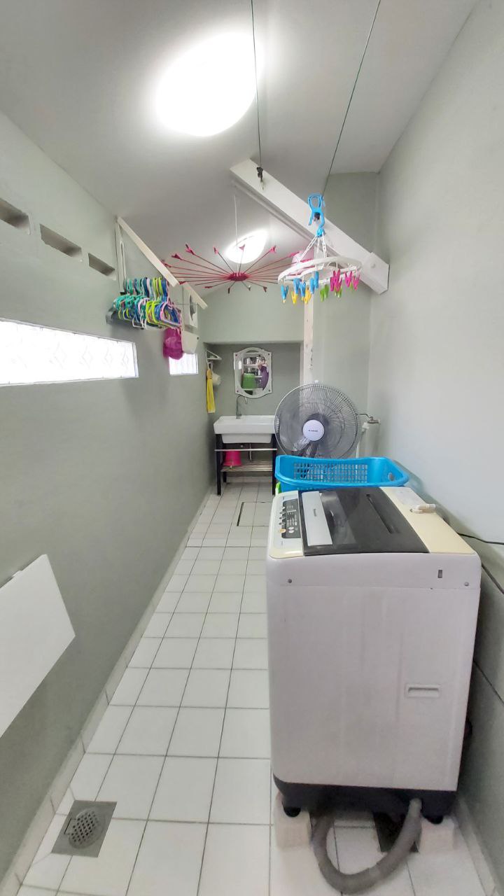 Rumah Teres Corner Taman Dagang Avenue - photo 10