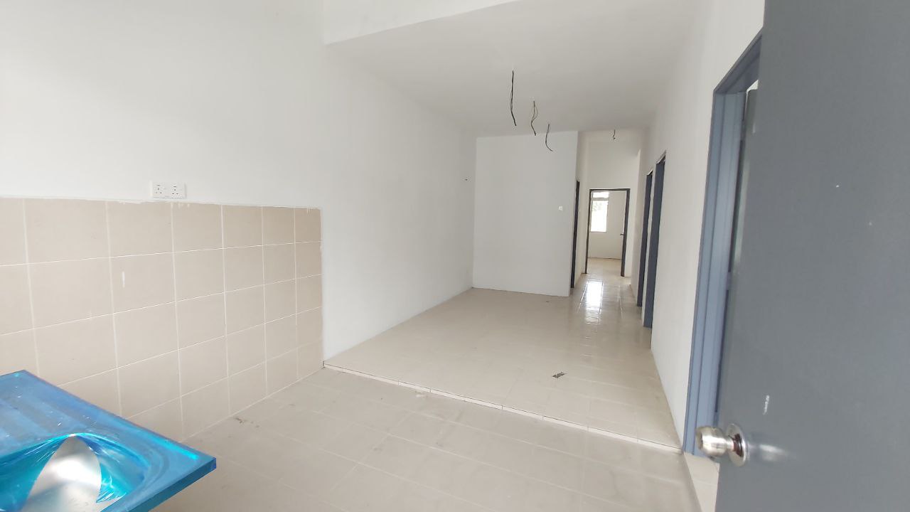 New House Taman Iram Perdana Jalan Waja - photo 8