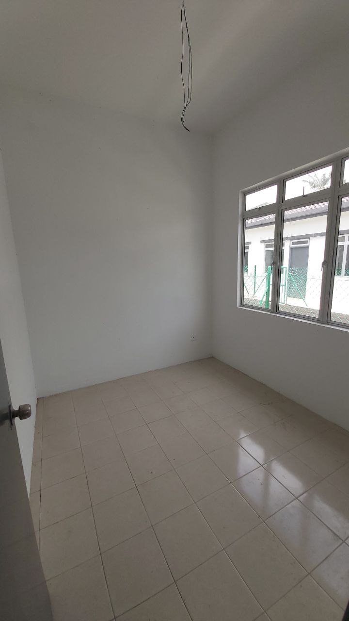 New House Taman Iram Perdana Jalan Waja - photo 9