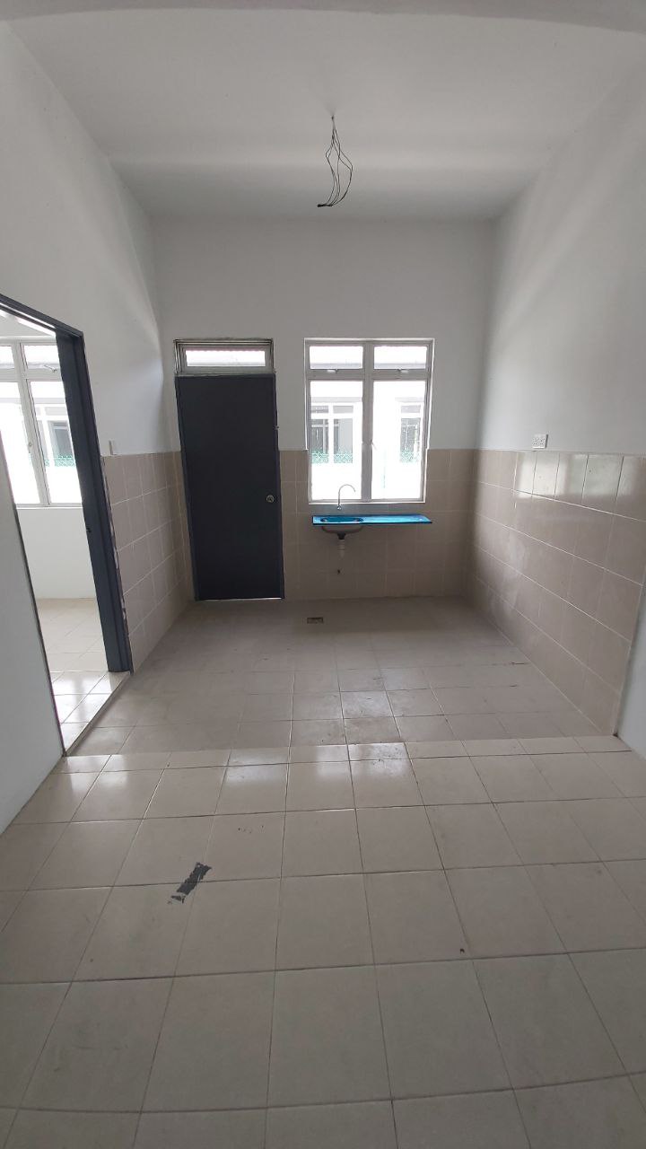 New House Taman Iram Perdana Jalan Waja - photo 10