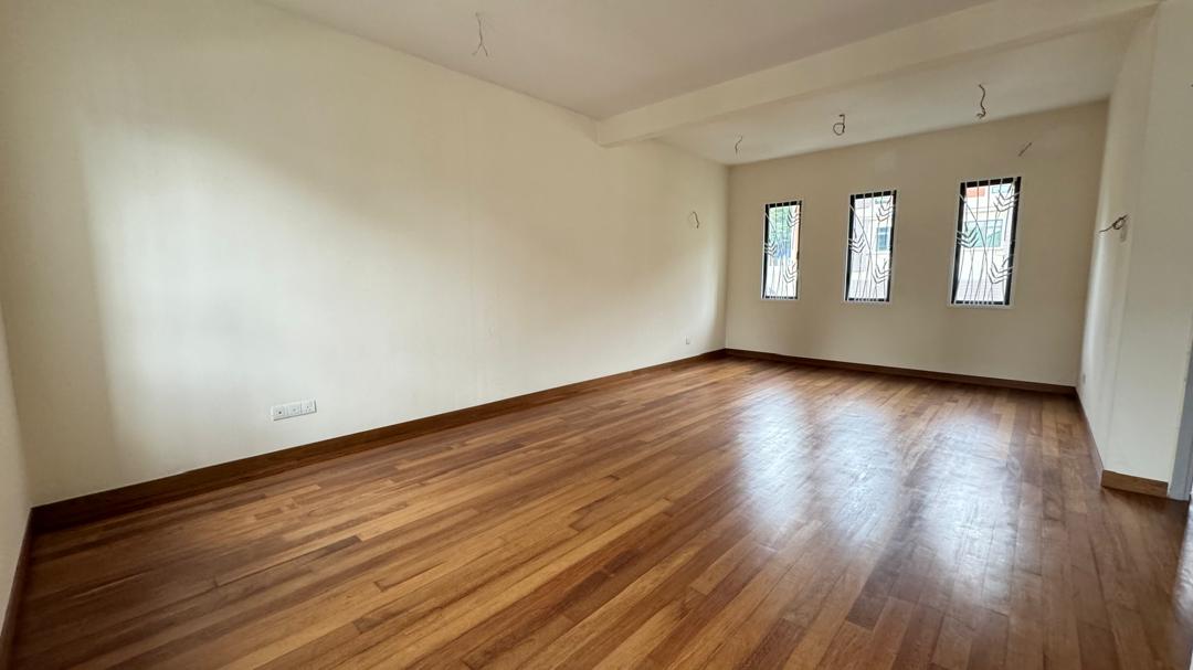 FREEHOLD 3 Storey Bungalow House, Anjung Melati - photo 11