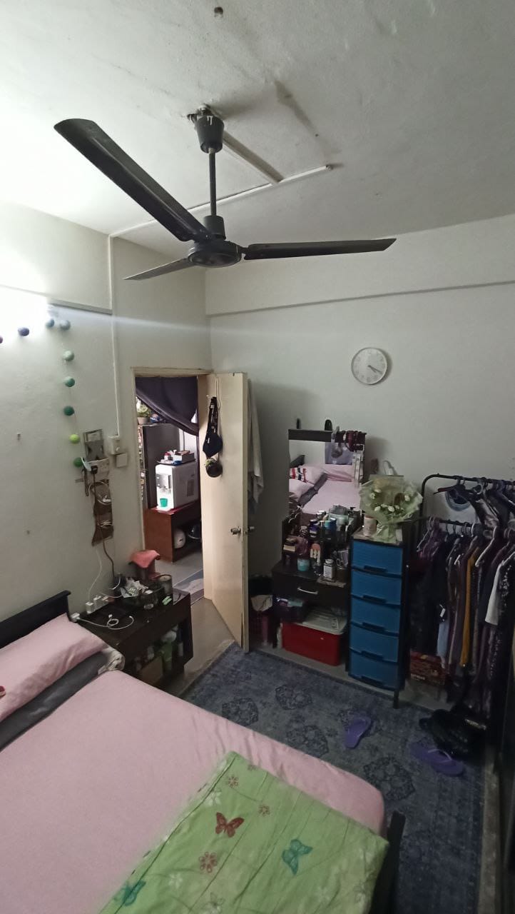 Flat Taman Kosas Opposite Foodcourt - photo 6