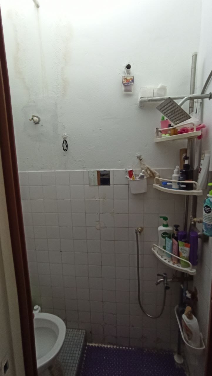 Flat Taman Kosas Opposite Foodcourt - photo 11