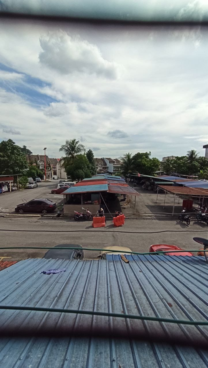 Flat Taman Kosas Opposite Foodcourt - photo 13