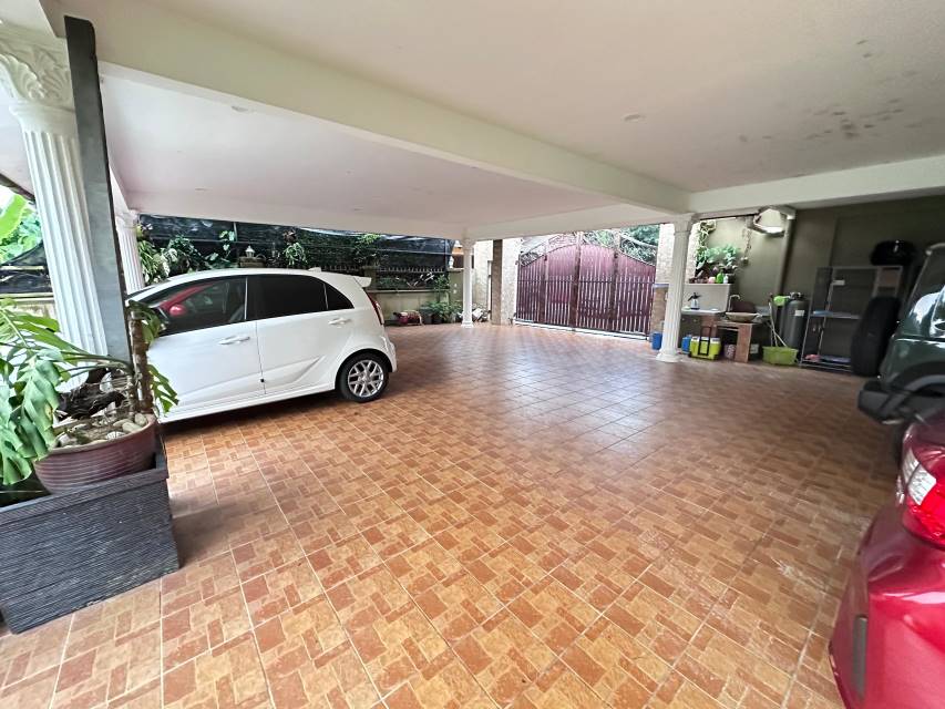 Tanah Lot Bungalow, Kemensah Taman Melawati - photo 12