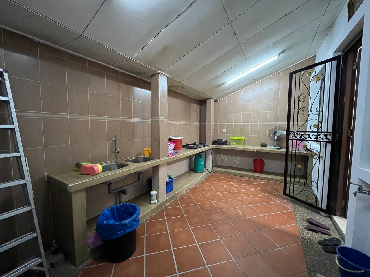 3 Storey Semi D, Subang Alam Seksyen 27 Shah Alam - photo 10