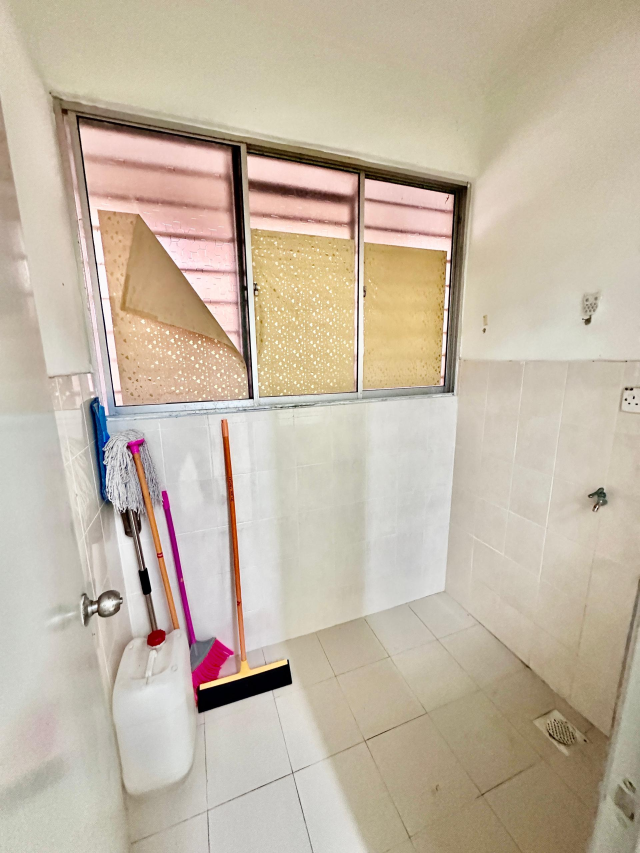 Residensi Bistaria Block B Tingkat 23 Kak Yus - photo 11