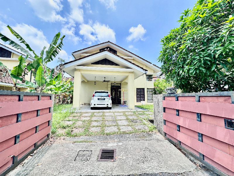 Jentayu Bandar Baru Enstek - photo 2