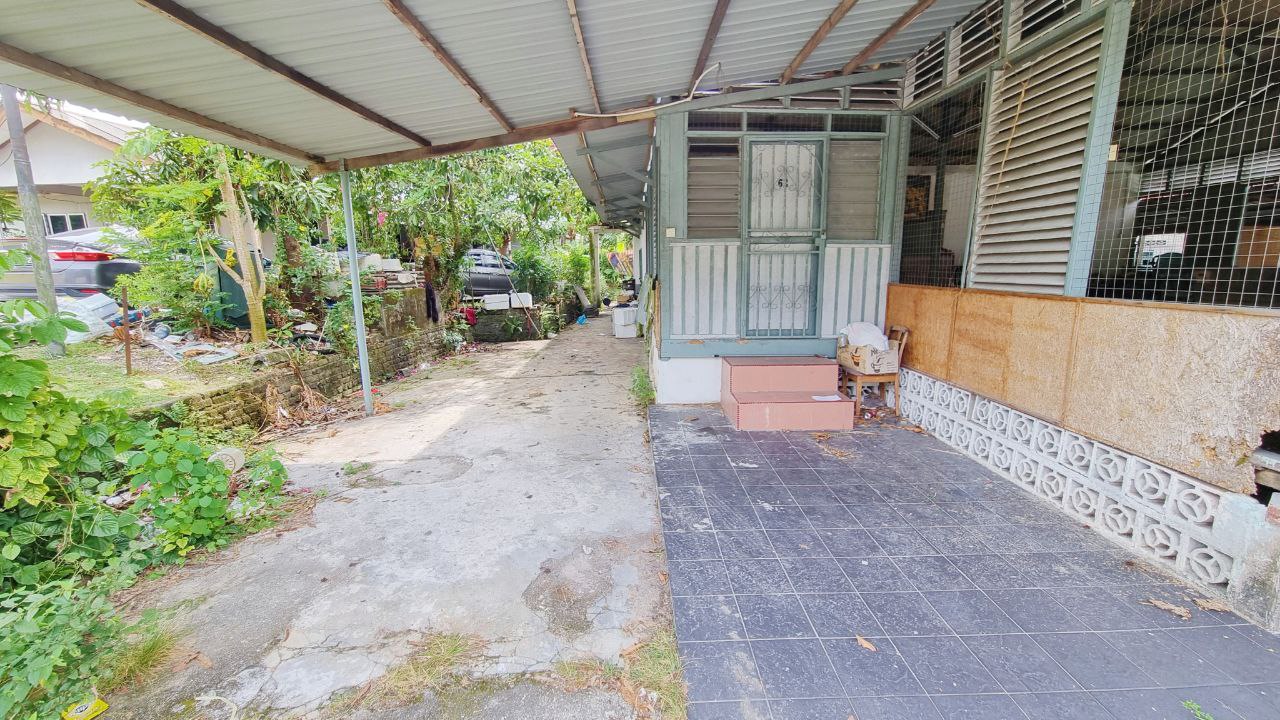 Tanah Lot Bungalow Klang Gate - photo 8