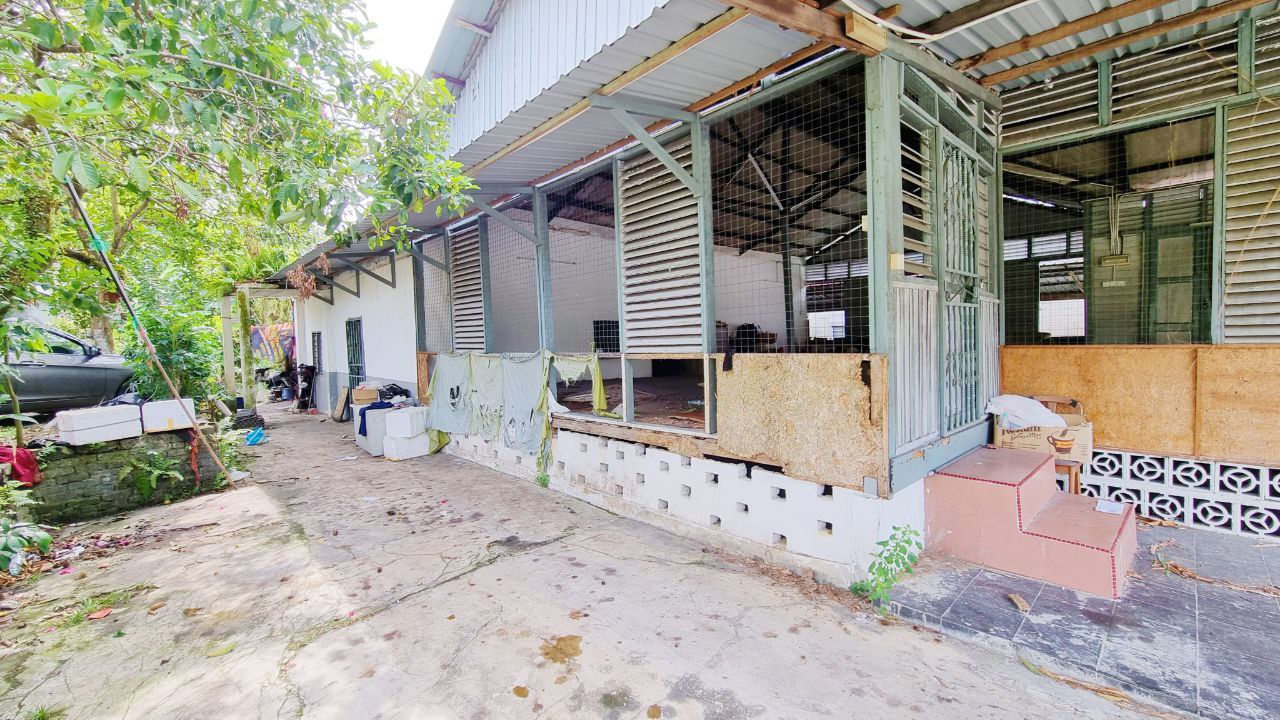Tanah Lot Bungalow Klang Gate - photo 9