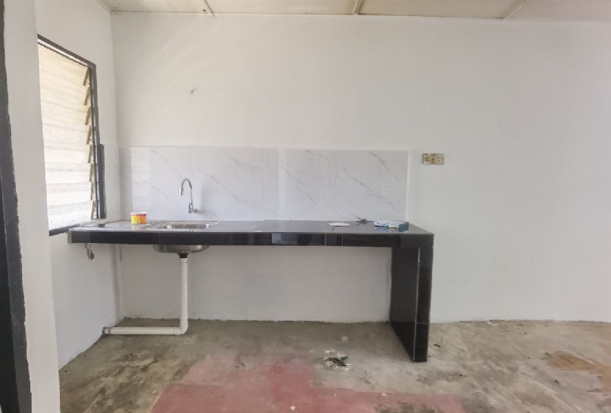 [Low Kos]Rumah Teres Setingkat Bandar Kuantan Putri - photo 6