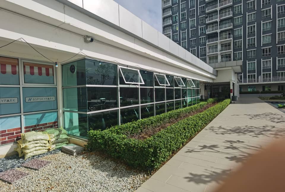 Condominium - photo 13