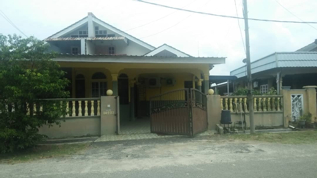 Semi D 1  tingkat Lorong Dato 1 Kampung Gong Pauh