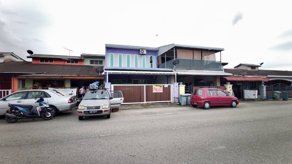 Teres 2 Tingkat Taman Sungai Isap 1