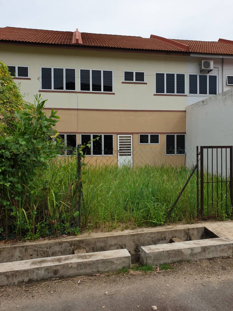 2storey Indera Mahkota 8 BAWAH HARGA PASARAN - photo 2