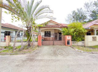 Semi-D Setingkat Sungai Karang Pantai, Kuantan