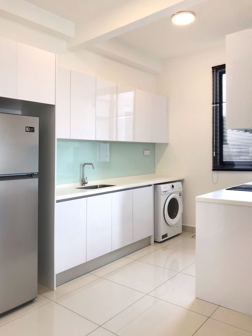 Far East 864 sqft FF RM2500 - photo 6