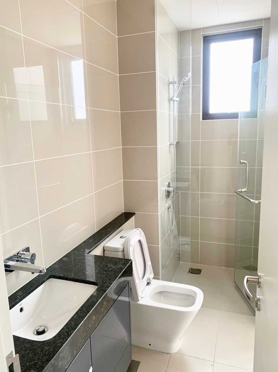 The Park 2 933sqft 3R2B PF RM2500 - photo 8