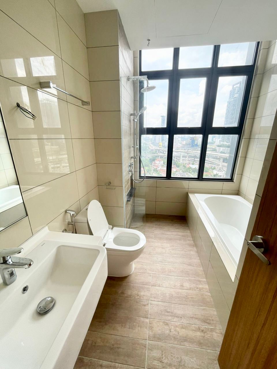 Avara Seputeh 1087sqft 3R2B PF RM2500 - photo 5