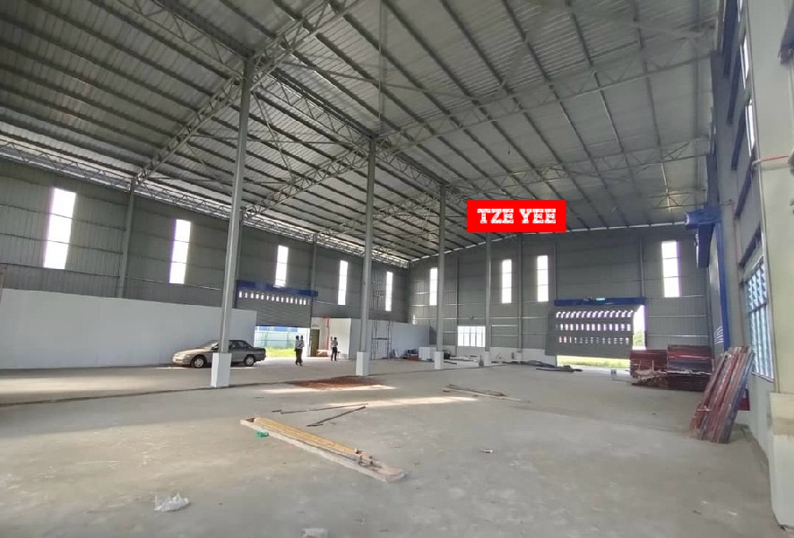 BUKIT MINYAK NEAR JURU WAREHOUSE HUGE COMPOUND - photo 2
