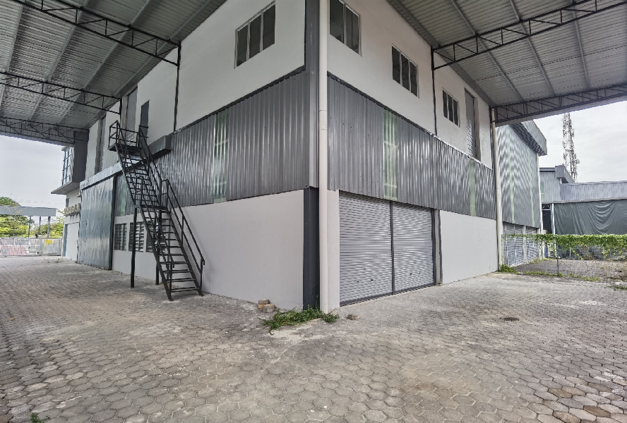 JURU NEAR BUKIT MINYAK 2.5 STY SEMI-D FACTORY WAREHOUSE FOR RENT 10,500SF CEILING HEIGHT 15FT - photo 3