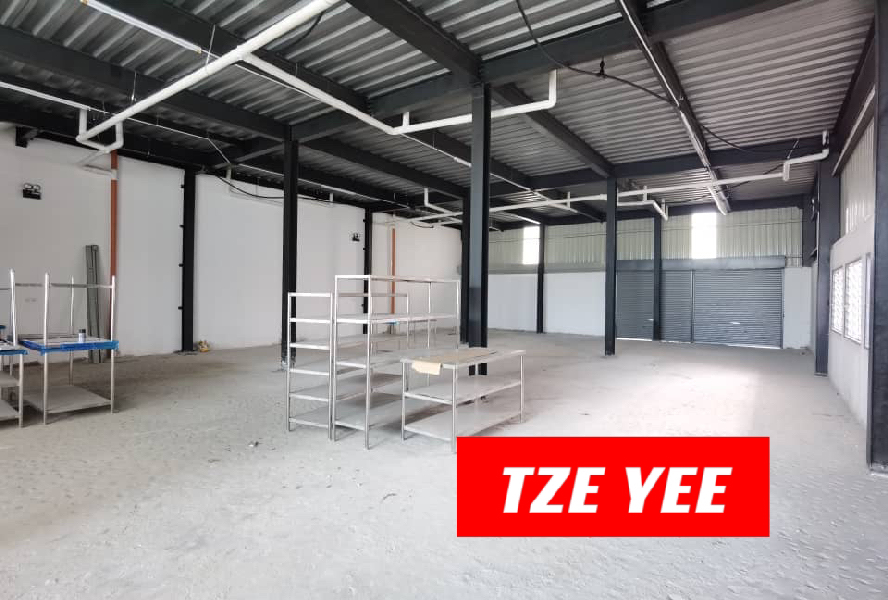 JURU NEAR BUKIT MINYAK 2.5 STY SEMI-D FACTORY WAREHOUSE FOR SALE 10,500SF CEILING HEIGHT 15FT - photo 2