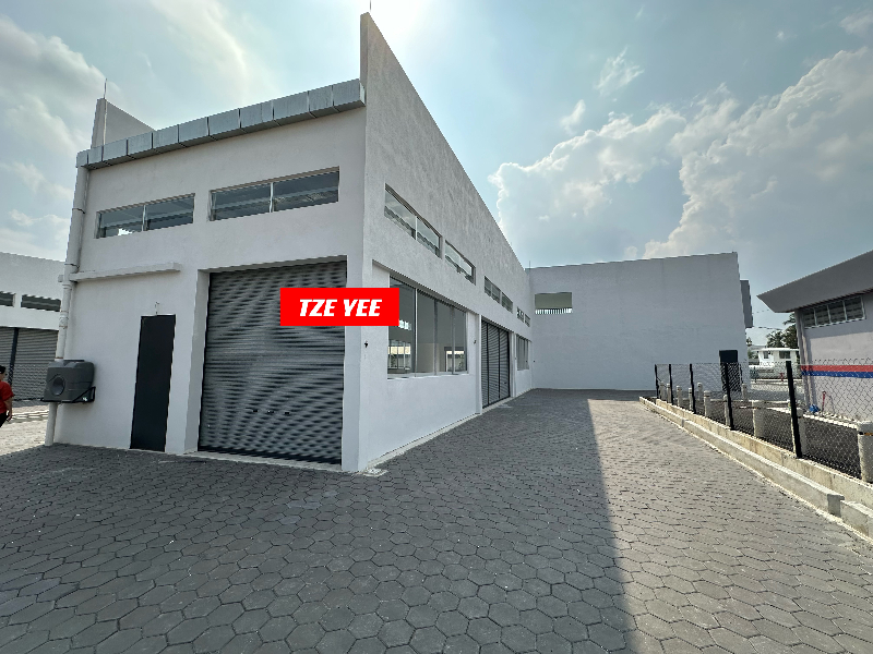 ECO INDUSTRIAL HUB NEAR BATU KAWAN SUNGAI BAKAP NEW FACTORY WAREHOUSE FOR RENT 7,500SF - photo 3