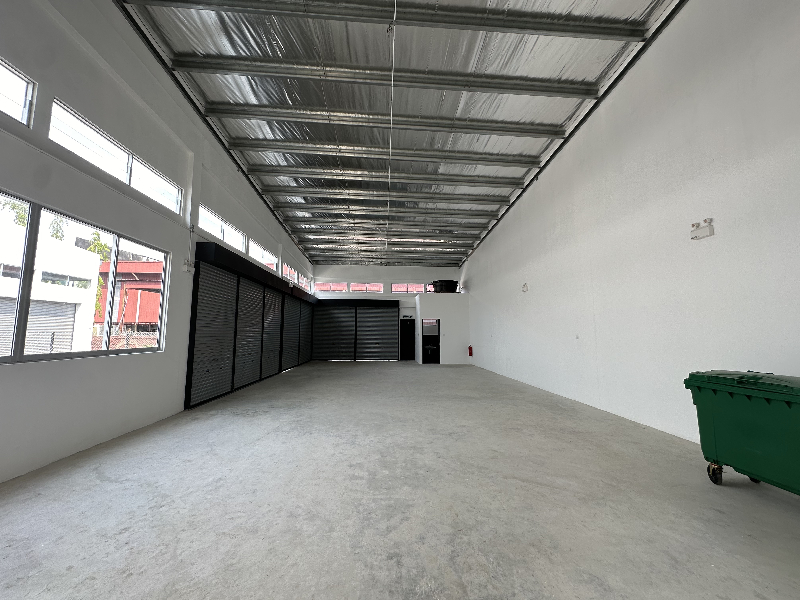 ECO INDUSTRIAL HUB NEAR BATU KAWAN SUNGAI BAKAP BRAND NEW FACTORY WAREHOUSE FOR RENT 7,000SF - photo 3