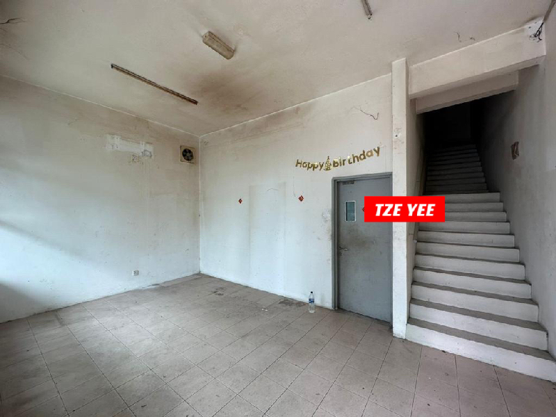 BUKIT MINYAK NEAR JURU FACTORY WAREHOUSE FOR RENT 5,000SF CEILING HEIGHT 25FT - photo 3