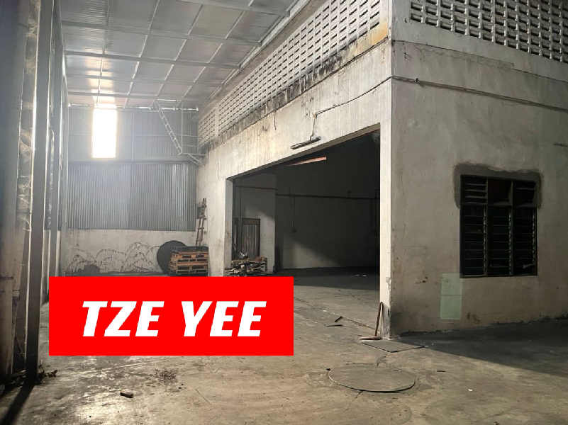 BUTTERWORTH LIGHT INDUSTRIAL FACTORY WAREHOUSE FOR RENT 6,360SF CEILING HEIGHT 25FT - photo 3