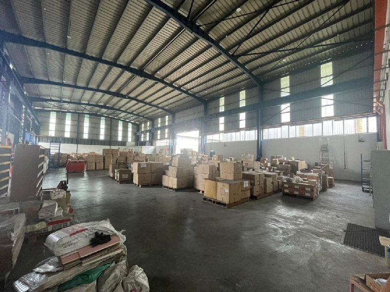 BUKIT MINYAK FACTORY WAREHOUSE FOR RENT 35,000SF CEILING HEIGHT 33FT - photo 4