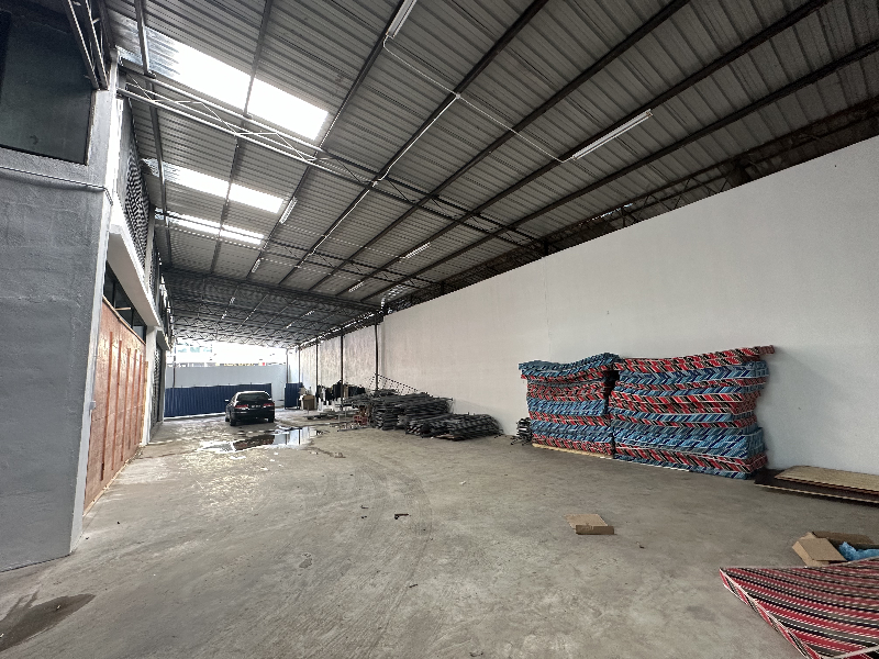 SUNGAI BAKAP NEAR SIMPANG AMPAT BATU KAWAN DETACHED FACTORY WAREHOUSE FOR SALE - photo 4