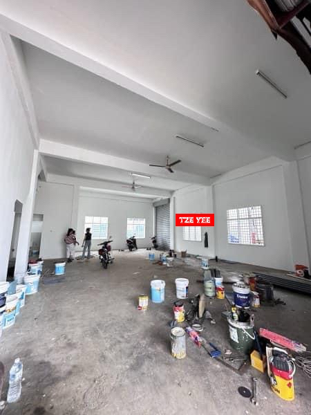 PERMATANG TINGGI NEAR BUKIT MINYAK FACTORY WAREHOUSE RENT 7,300SF REFURBISHED  - photo 7