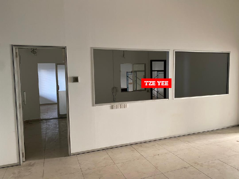 PERMATANG TINGGI NEAR BUKIT MINYAK FACTORY WAREHOUSE RENT 7,300SF REFURBISHED  - photo 11