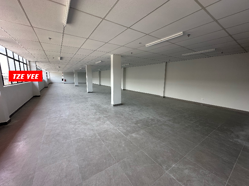 BATU KAWAN INDUSTRIAL PARK DETACHED FACTORY WAREHOUSE 46,370SF HEIGHT 30FT - photo 8